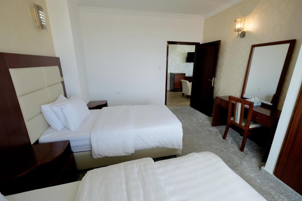 Red Crescent Guesthouse Рамалла Экстерьер фото