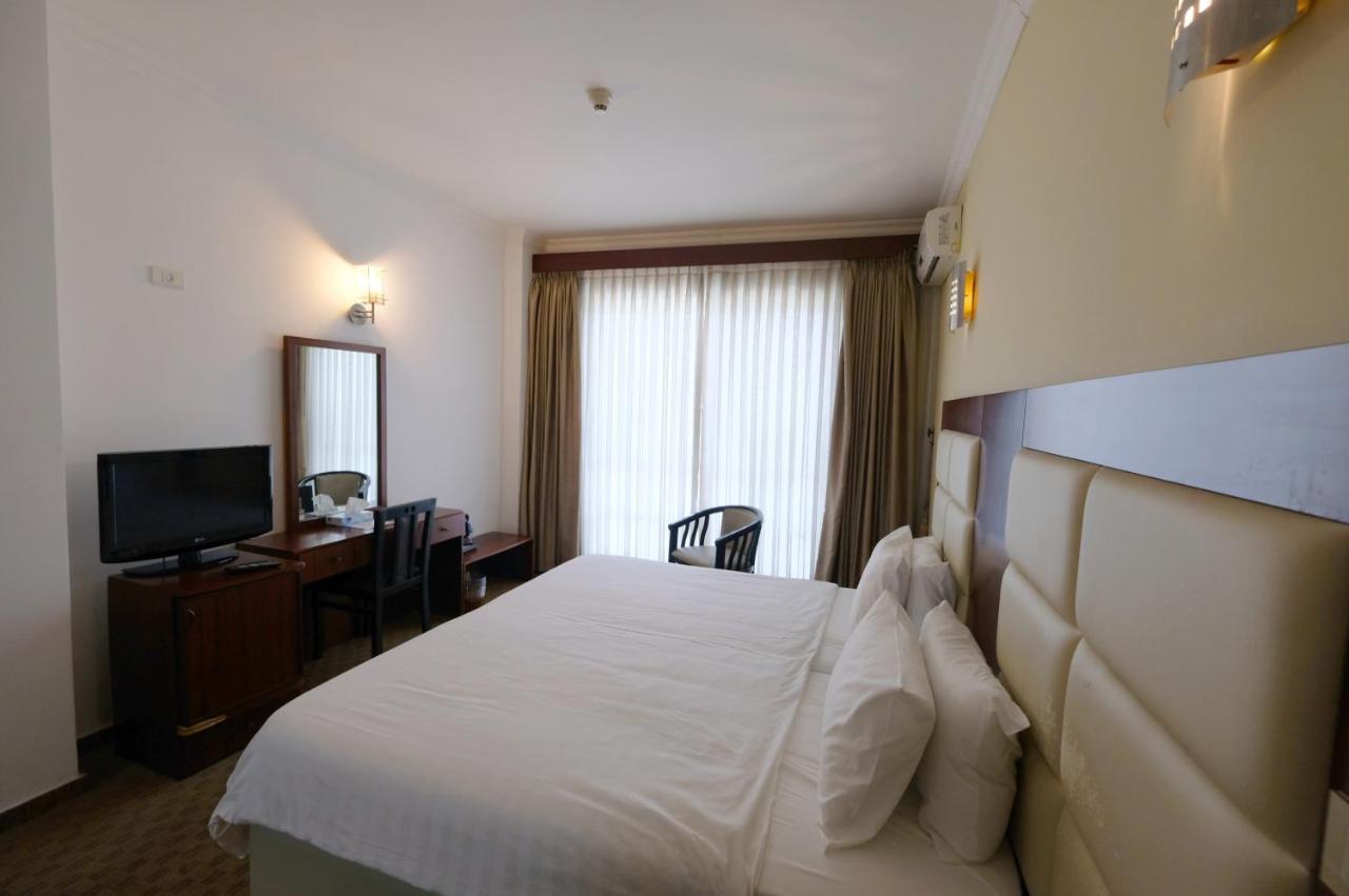 Red Crescent Guesthouse Рамалла Экстерьер фото
