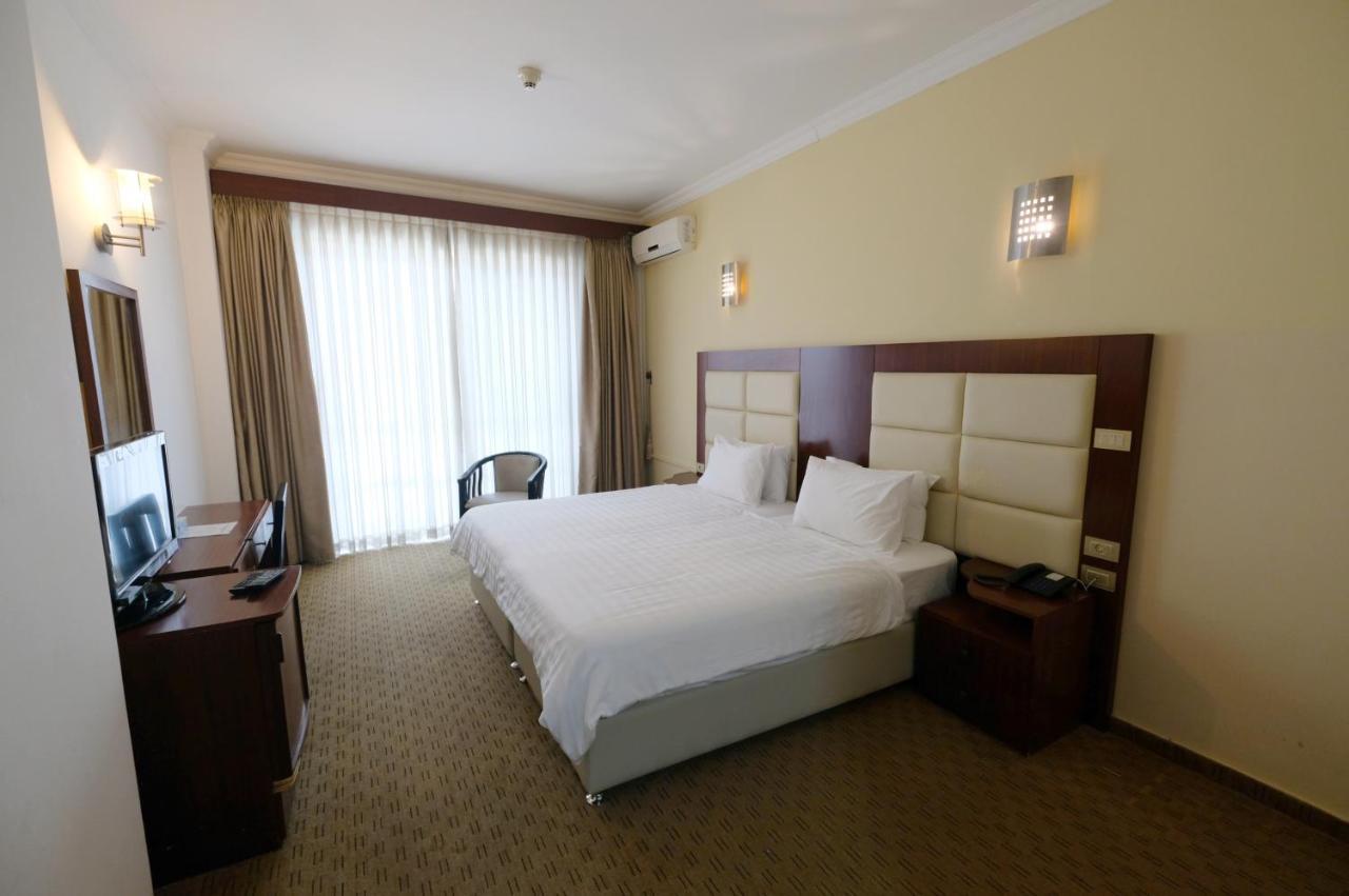 Red Crescent Guesthouse Рамалла Экстерьер фото